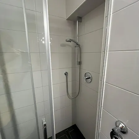 Stylish Apartment In Friesenplatz, Heart Of Cologne Exterior photo