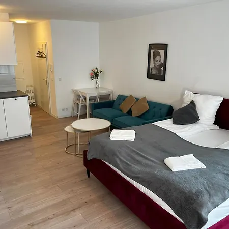 Stylish Apartment In Friesenplatz, Heart Of Cologne Exterior photo