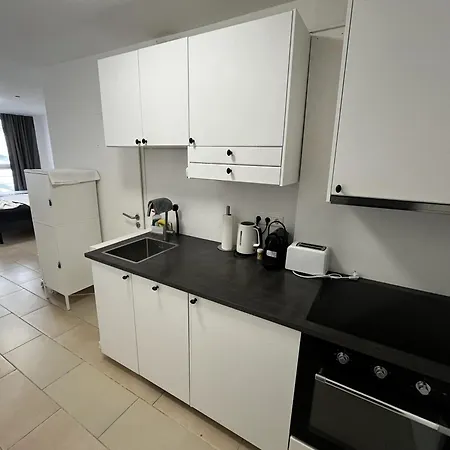 Stylish Apartment In Friesenplatz, Heart Of Cologne Exterior photo
