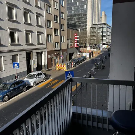 Stylish Apartment In Friesenplatz, Heart Of Cologne Exterior photo